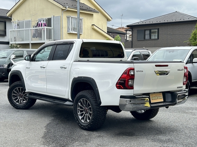 Toyota Hilux 3