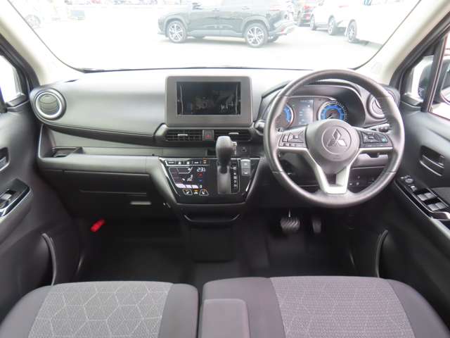 Mitsubishi eK X 10