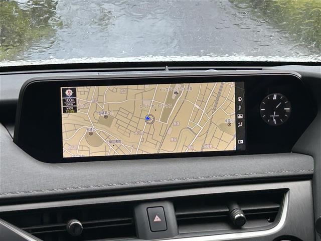 Lexus UX 4