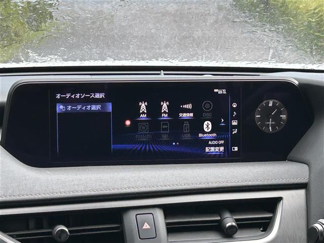 Lexus UX 5