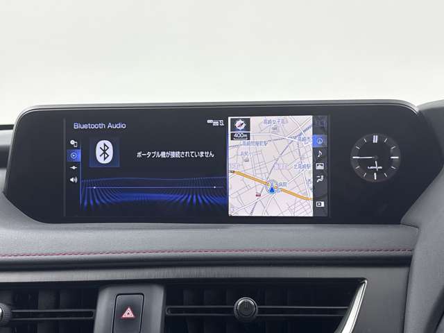 Lexus UX 6