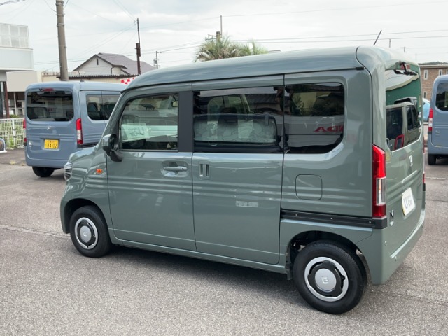 Honda N-VAN 8