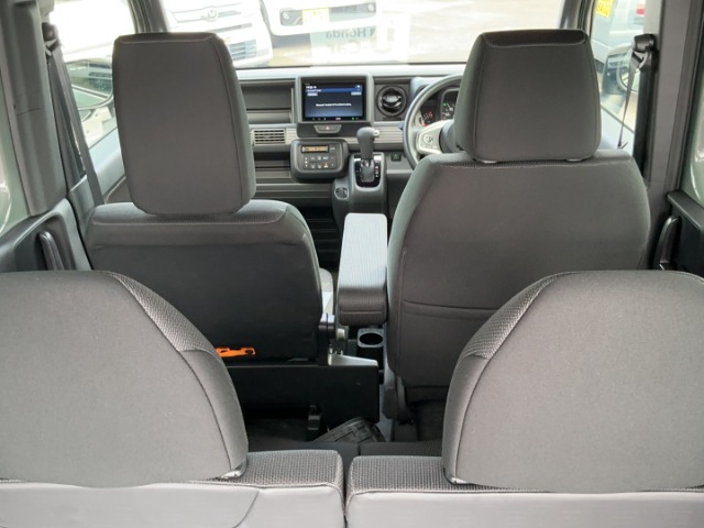 Honda N-VAN 9