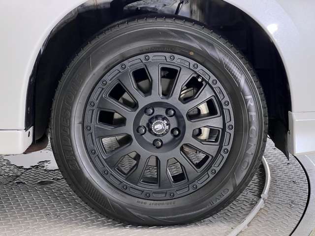 Mitsubishi Outlander PHEV 11