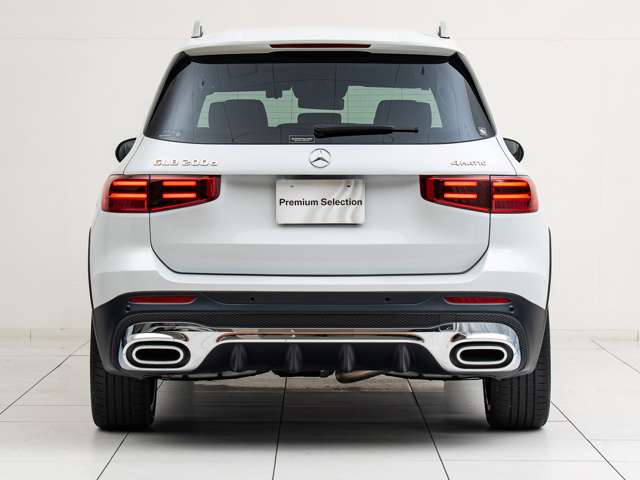 Mercedes-Benz GLB 12
