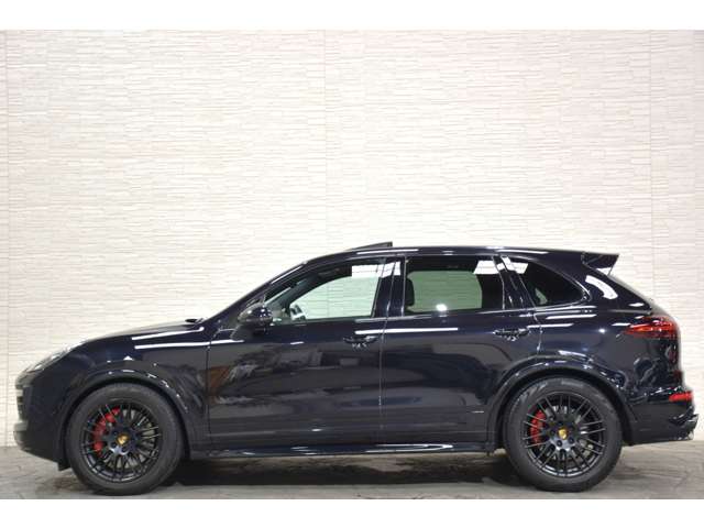 Porsche Cayenne 8