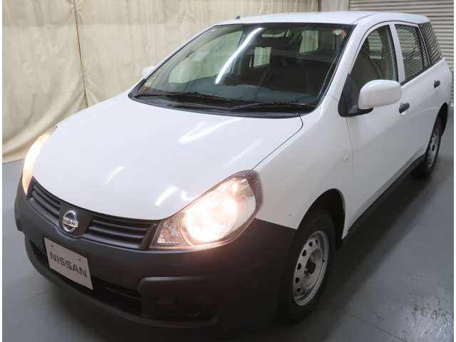 Nissan AD 4