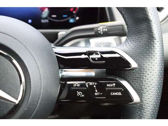 Mercedes-Benz GLB 11