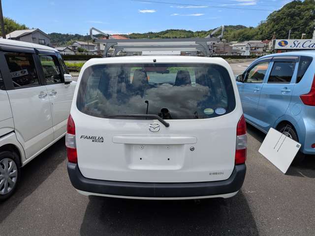 Mazda Familia Van 6
