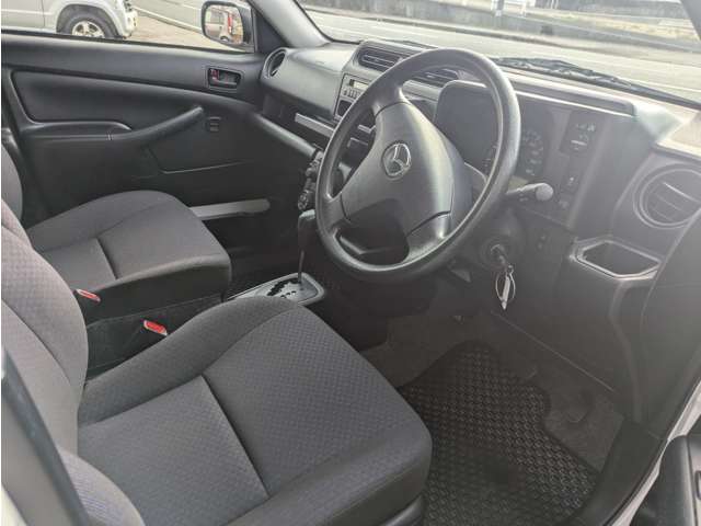 Mazda Familia Van 10
