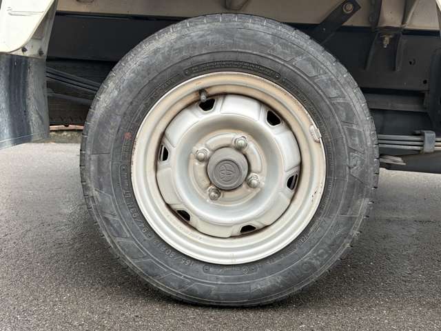 Toyota Light Ace Truck 12