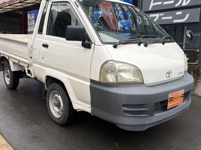 Toyota Light Ace Truck 5