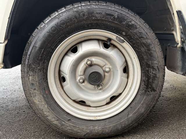 Toyota Light Ace Truck 10