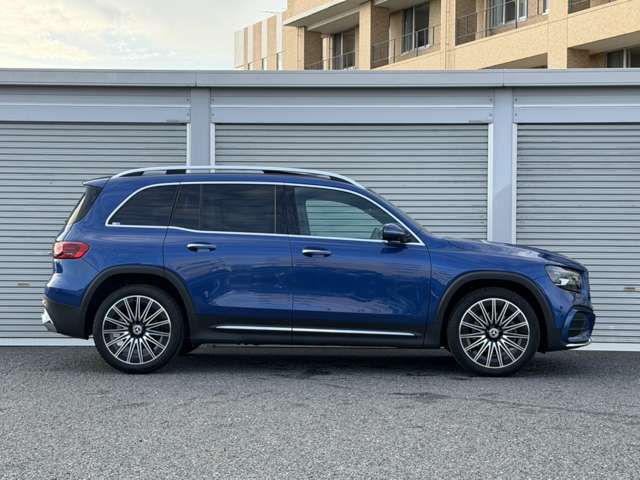 Mercedes-Benz GLB 10