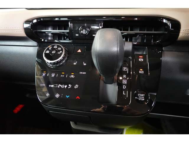 Mitsubishi Delica Mini 7