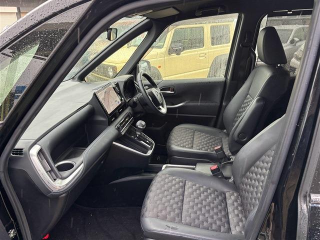Toyota Voxy 5