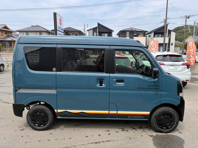 Suzuki Every 8