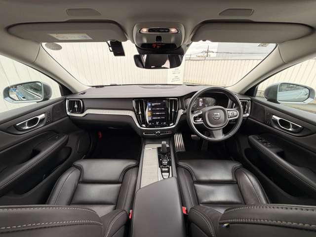 Volvo V60 Cross Country 3