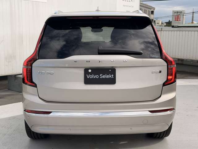Volvo XC90 11