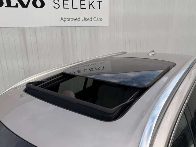 Volvo XC90 4