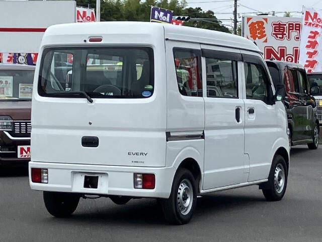 Suzuki Every 9