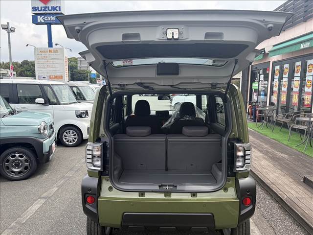 Daihatsu Taft 4