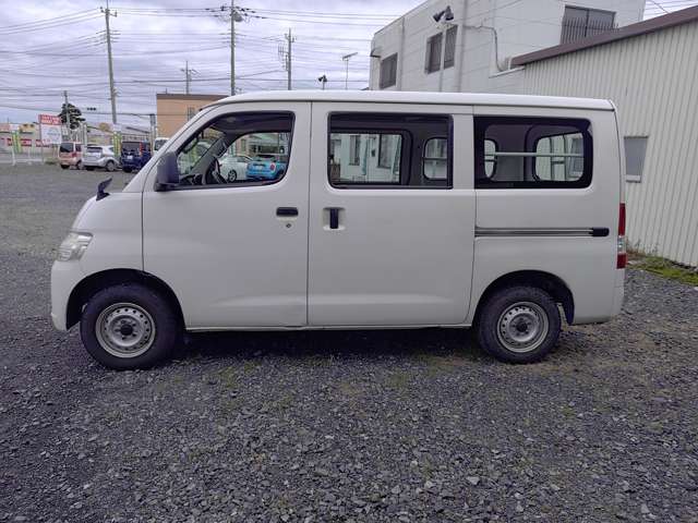 Toyota Light Ace Van 5