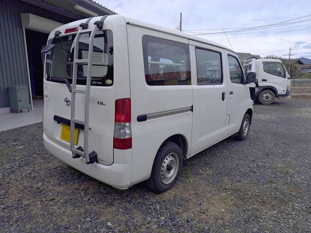 Toyota Light Ace Van 8
