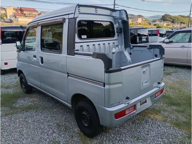 Daihatsu Hijet Deck Van 3