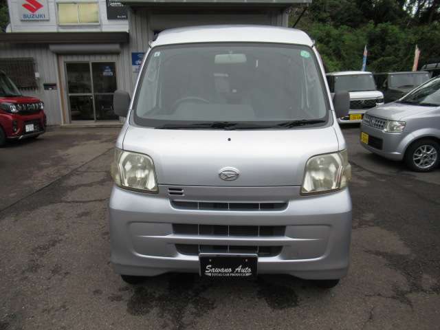 Daihatsu Hijet Cargo 2