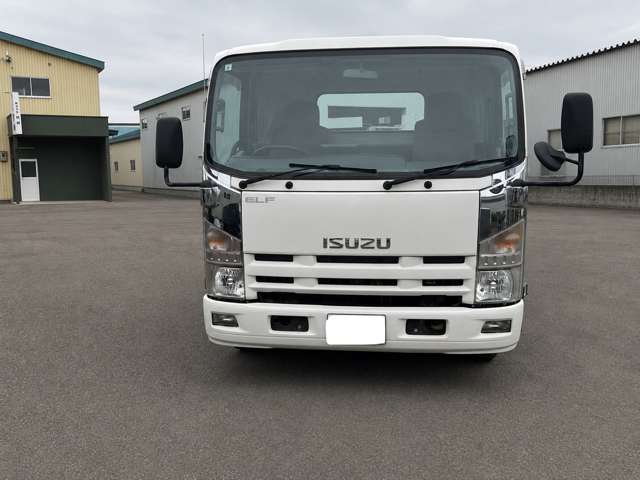 Isuzu Elf 2