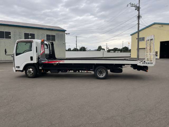 Isuzu Elf 4