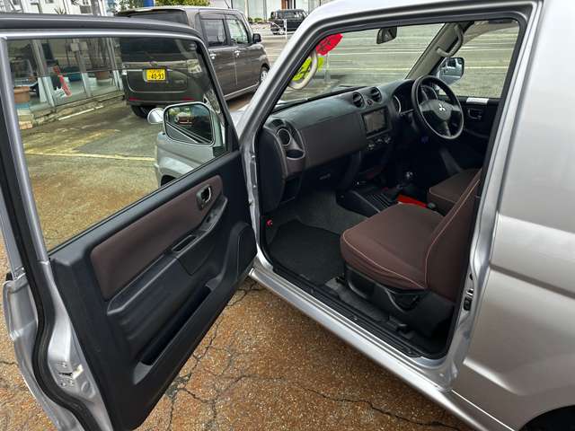 Mitsubishi Pajero Mini 11