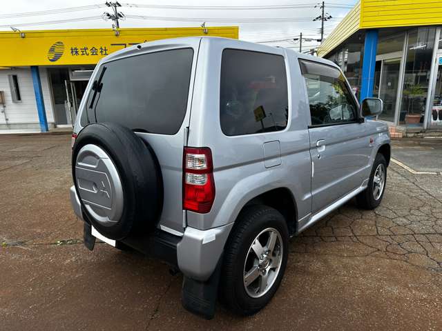 Mitsubishi Pajero Mini 7
