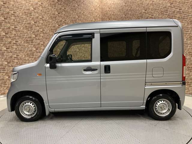 Honda N-VAN 11