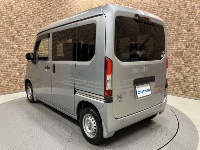Honda N-VAN 12