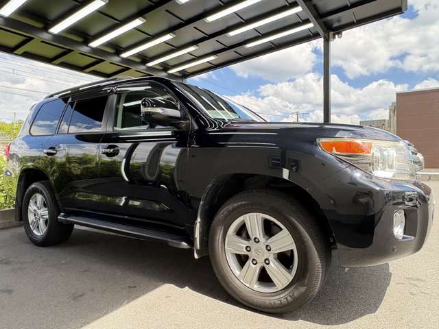 Toyota Land Cruiser 200 8