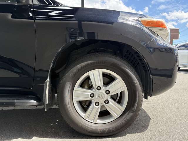 Toyota Land Cruiser 200 9