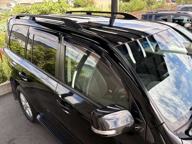 Toyota Land Cruiser 200 10