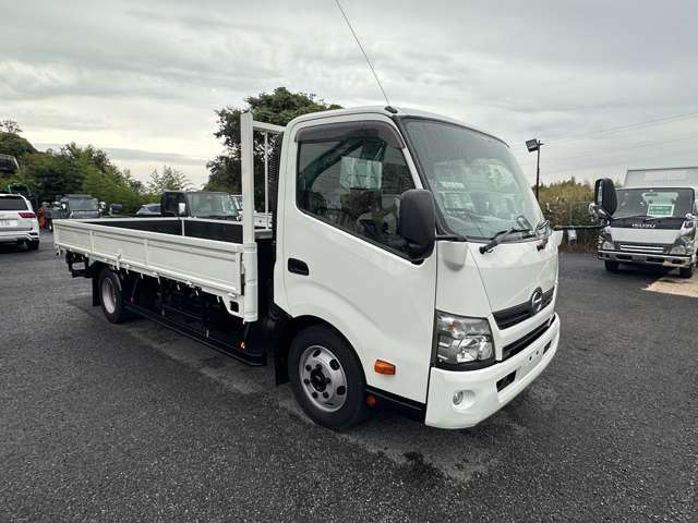 Hino Dutro 6