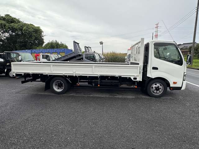 Hino Dutro 7