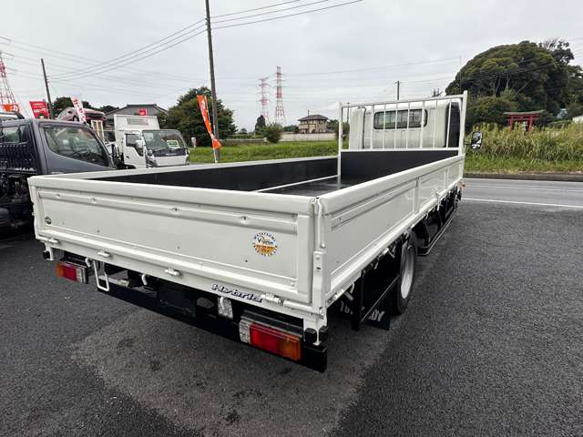 Hino Dutro 10
