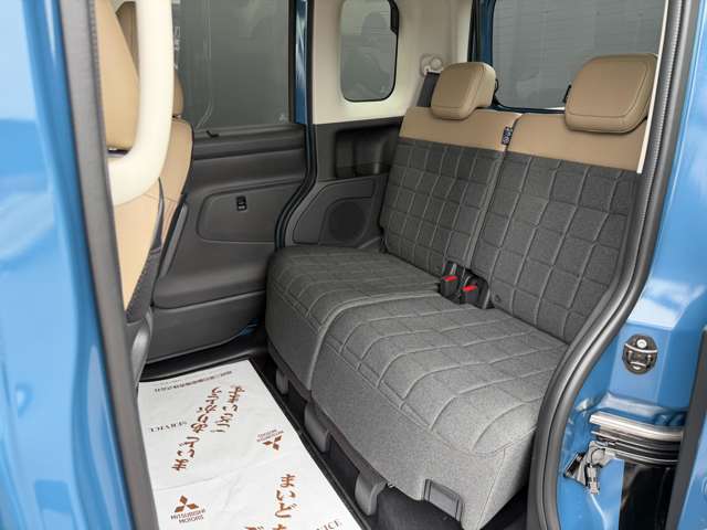 Mitsubishi Delica Mini 11