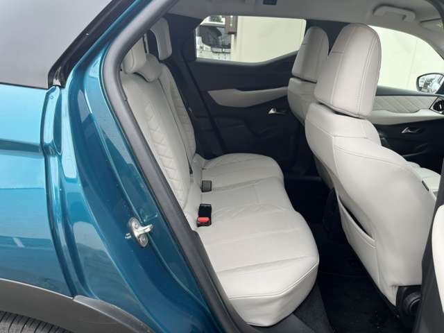 DS Automobiles DS 3 Crossback E-TENSE 10