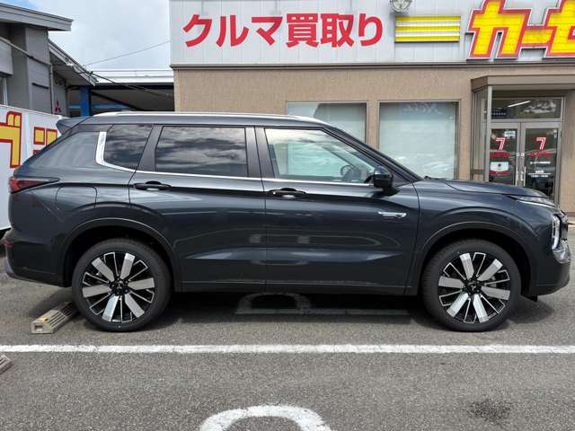 Mitsubishi Outlander 4