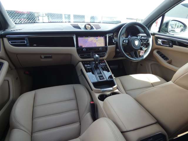 Porsche Macan 7