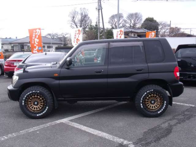 Mitsubishi Pajero iO 3