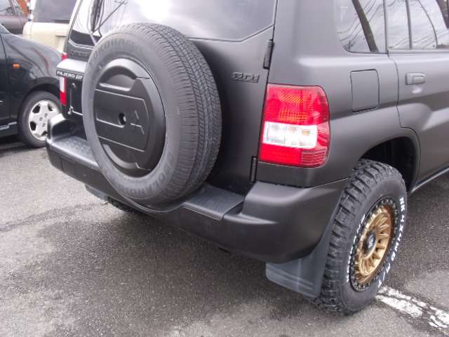Mitsubishi Pajero iO 8