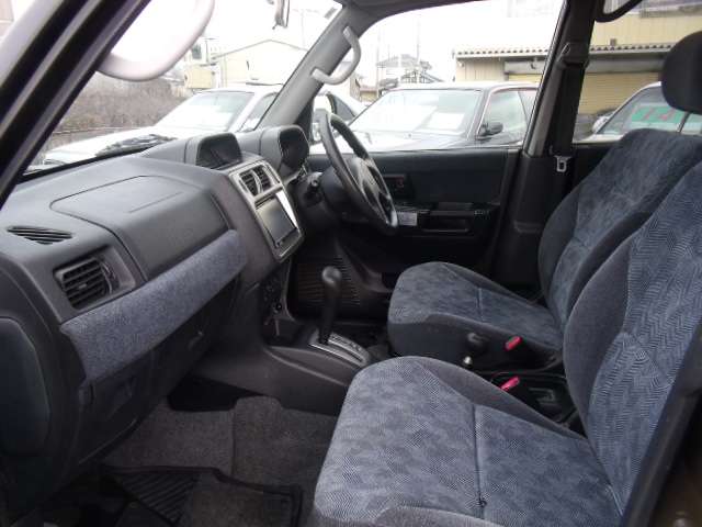 Mitsubishi Pajero iO 10