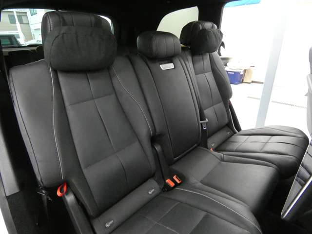 Mercedes-Benz GLS 7